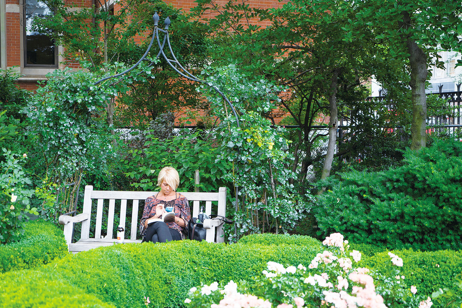 探訪紐約西村秘密花園 傑斐遜市場花園