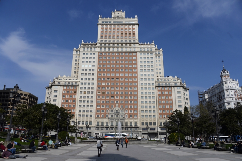 西班牙首都馬德里的西班牙大廈是「西班牙人的共同記憶」。王健林擬重建該大廈的計劃受到馬德里市民的強烈反對。（GERARD JULIEN/AFP/Getty Images）