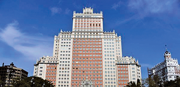 王健林西班牙大廈售賠兩億