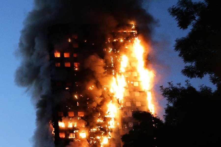 倫敦大火 高樓隔板易燃早被警告卻被忽視