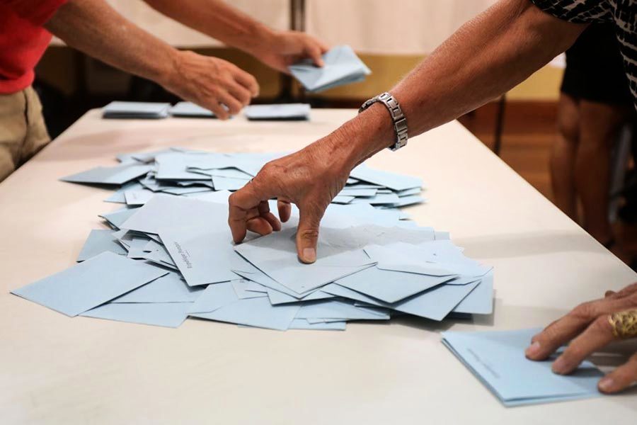法國民議會第二輪選舉 馬克龍黨得票領先