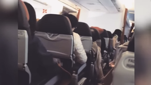 亞航X客機空中震動如洗衣機 機長要乘客祈禱