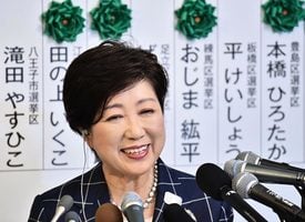 東京議會選舉小池揚威 安倍地位受重創