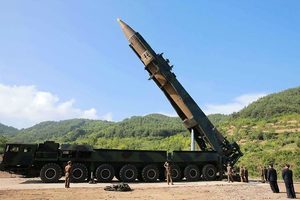 北韓射首枚洲際導彈 發射架改裝自中共卡車