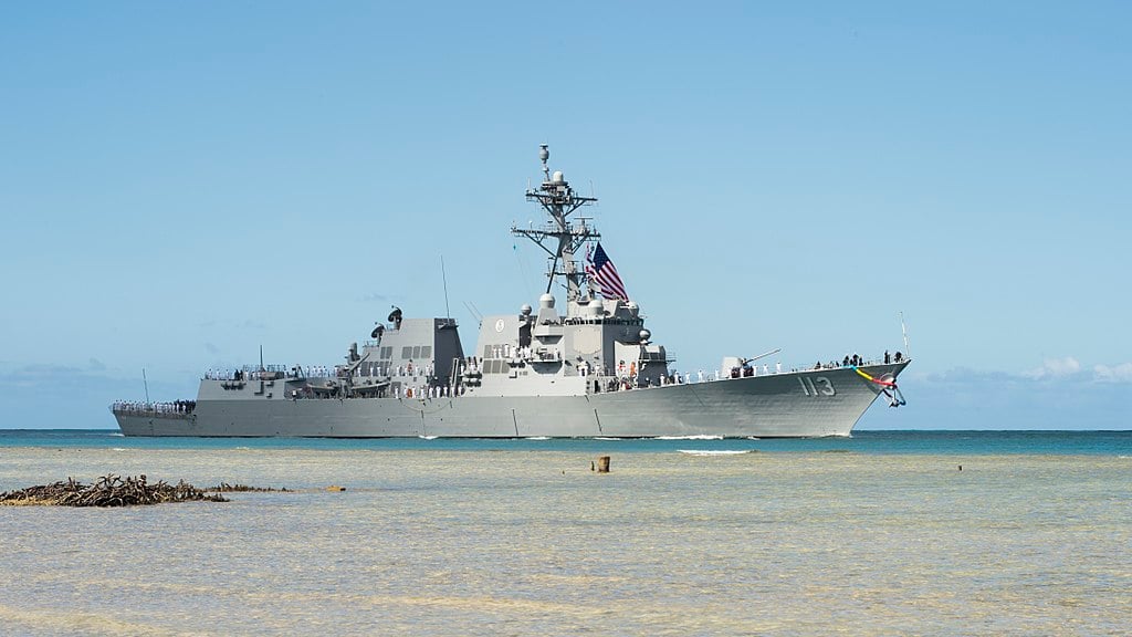 美最新導彈驅逐艦正式服役 特朗普祝賀