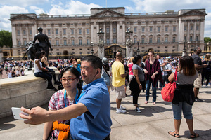 中國遊客去年在英國消費五億鎊