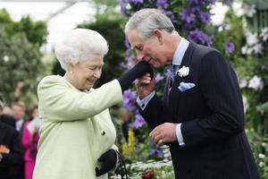 消息人士：英女皇不會讓查理斯王子攝政