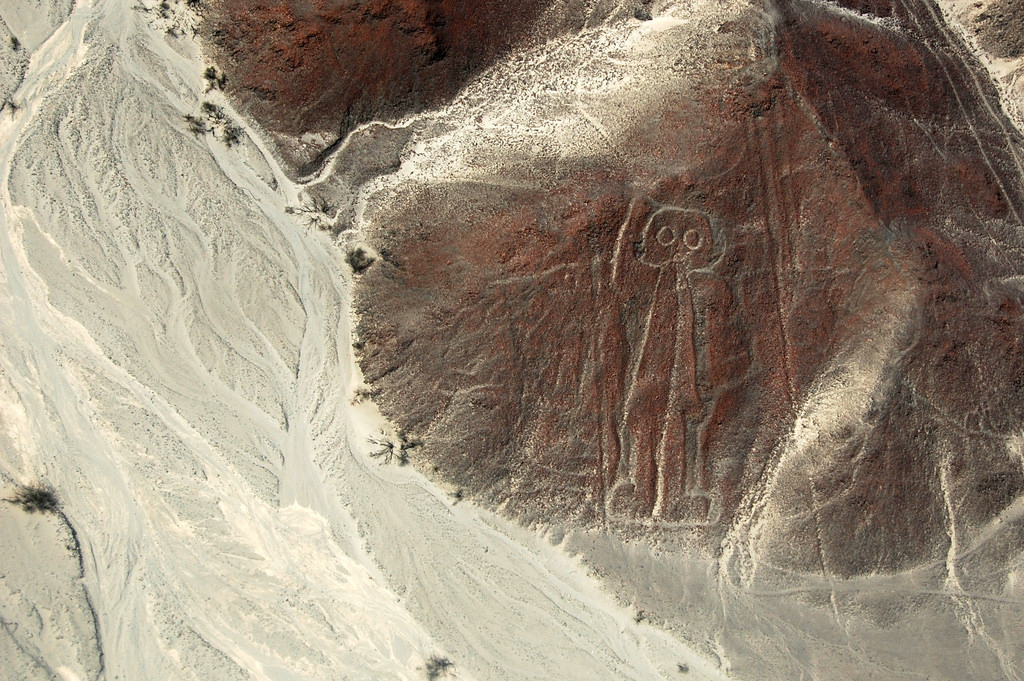 納斯卡線條（Nazca Line）中的「外星人自畫像」。（Dom Crossley/Flickr）