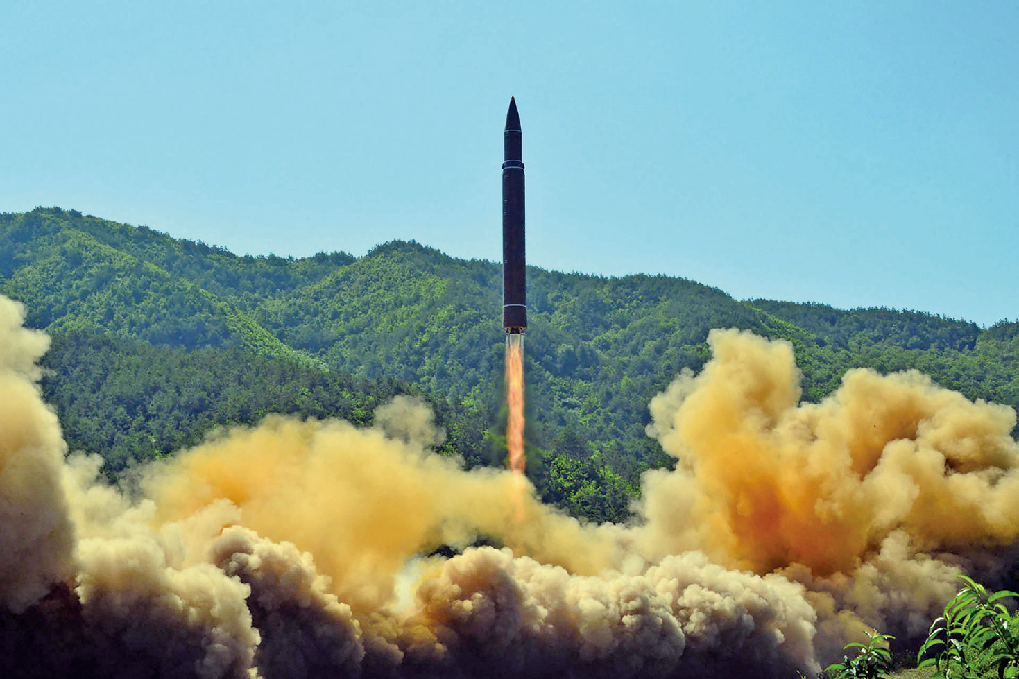 情報顯示平壤可能在9日的國慶日以前，做出更大的挑釁動作。圖為北韓於今年7月4日發射的「火星-14型」洲際彈道導彈。（AFP）