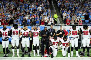 球員不敬美國國旗 特朗普籲抵制NFL賽事
