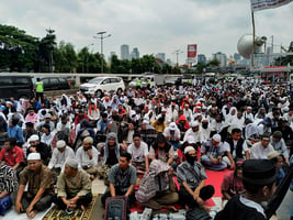 印尼反共產黨示威 1.5萬人上街