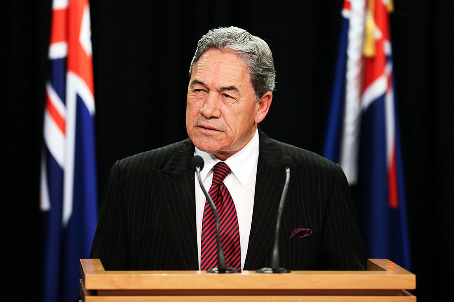 新西蘭大選勝負不分 待民粹派議員決斷