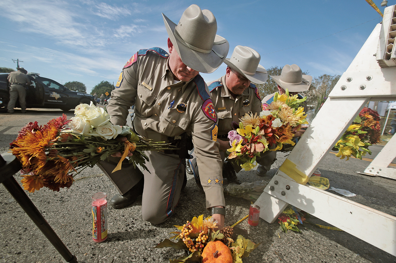 11月5日，美國德州一鄉村小鎮發生大規模槍擊事件，造成26人死亡，20多人受傷。（Getty Images）