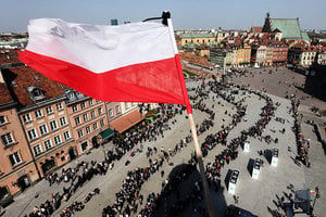 波蘭議會通過決議 譴責共產主義