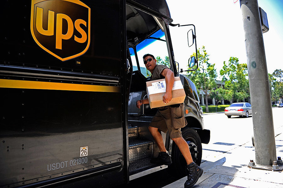 經濟好節日送貨忙 UPS會計銷售變身遞送員