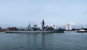 俄軍艦聖誕節靠近英領海 英護衛艦「相送」