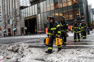 特朗普大樓著火 逾100名消防員滅火