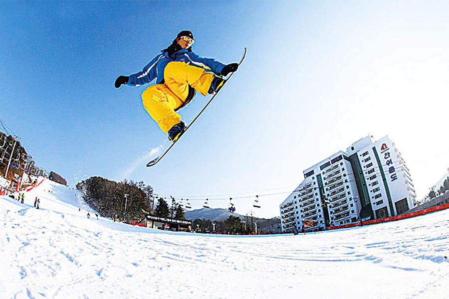 體驗冰雪激情南韓滑雪度假村