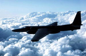 美偵察機遭俄戰機危險攔截 最近時僅1.5米