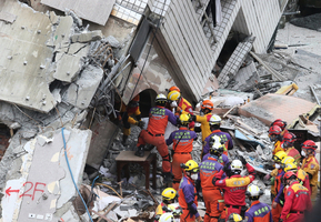 花蓮地震12死277傷5失蹤 尋獲加籍香港夫婦遺體