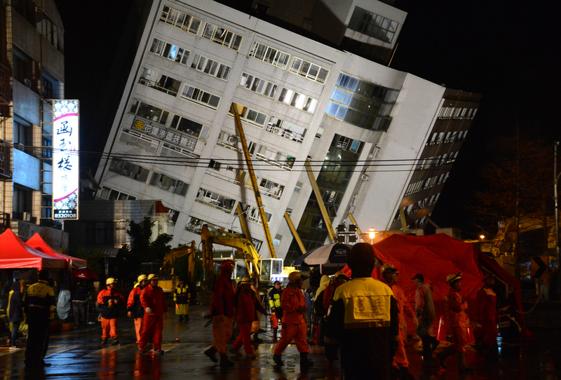 台雲翠大樓坍塌奪14命 建商偷工減料被羈押