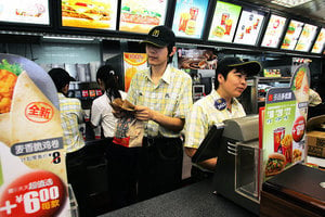 為何中國人喜歡麥當勞星巴克和肯德基