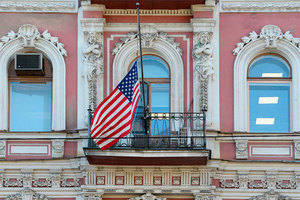 美國駐聖彼得堡領事館關閉 外交人員撤出