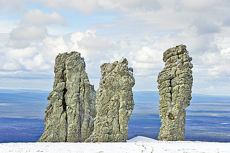 石柱呈現各種形狀。