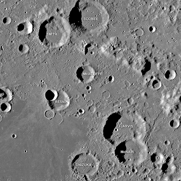 人工智能發現月球上數千隕石坑