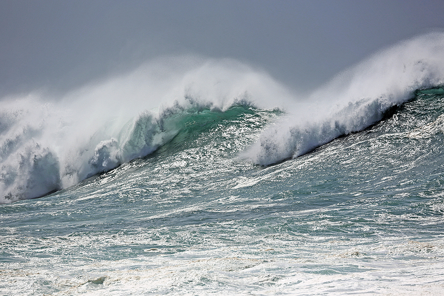 南大洋現破記錄的「怪獸波」