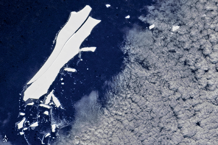 海上漂流18年 史上最大冰山將永遠消失