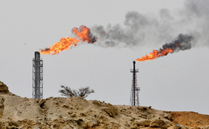 美國推進制裁 籲各國停止進口伊朗石油