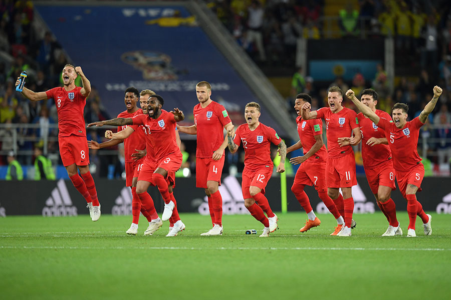 英格蘭球員歡呼十二碼大戰勝哥倫比亞進八強。（Matthias Hangst/Getty Images）