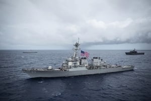 外媒：美軍艦穿越台灣海峽 時機微妙