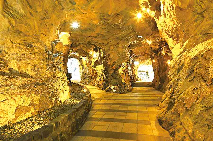 前往京畿道光明市感受涼爽的洞窟之旅
