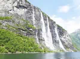 挪威瀑布之美