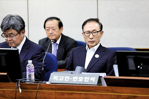 南韓前總統李明博涉巨額貪腐 求刑20年