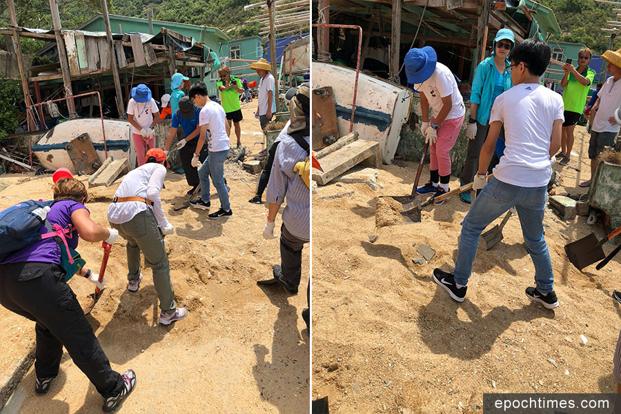 多名熱心市民在上周六（22日）自發組織義工隊，前往蒲台島協助村民清理村內通道的海沙。（市民提供）