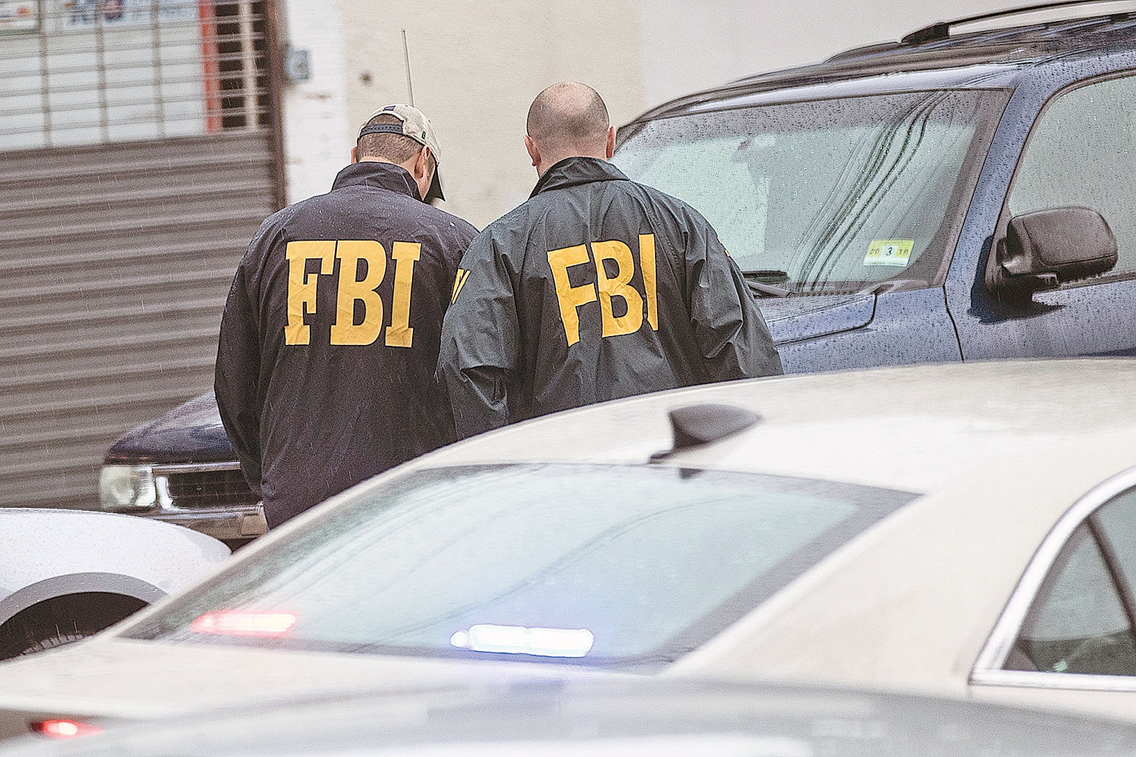 在美國每一個中共間諜的身後都可能有FBI在密切關注、監控他們的一舉一動，並在必要時將其抓獲。（Getty Images）