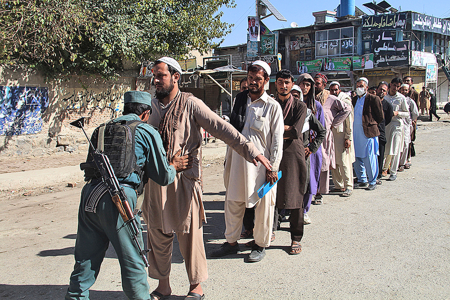 阿富汗議會選舉 遭暴襲至少67死