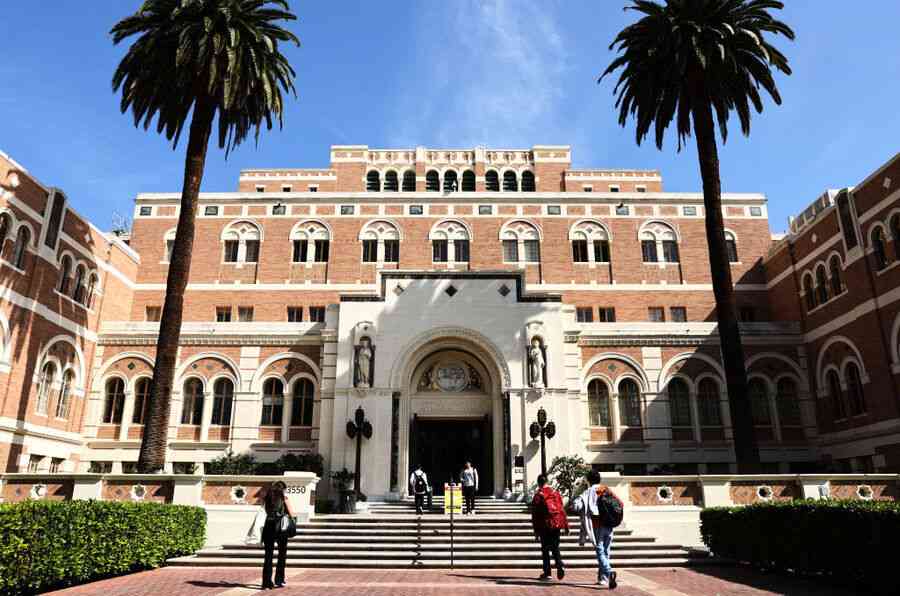 特朗普邀大學加入教育重塑計劃 加州州長發警告
