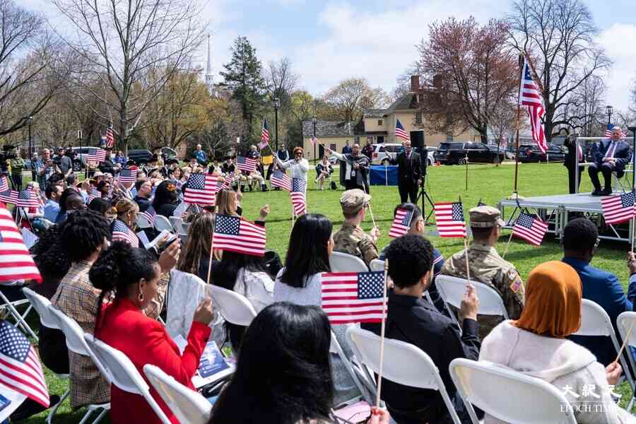 消息：美國擬大規模翻查入籍個案 或撤銷數百人公民身份