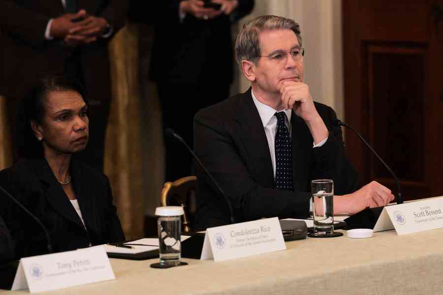 美財長：或放寬對俄油制裁 以緩解供應缺口