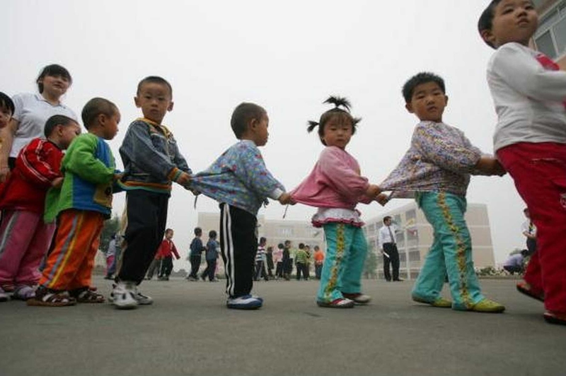 大陸新生兒持續下滑。（China photos/Getty Images）