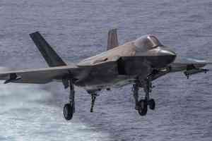 為何美軍在林肯號航母部署F-35C 而非F-35B
