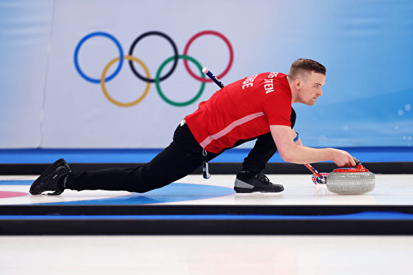 2月6日，挪威隊在北京冬奧會的冰壺比賽中。大多數中國老百姓對眾多冬奧會項目了解有限。 （Lintao Zhang/Getty Images）