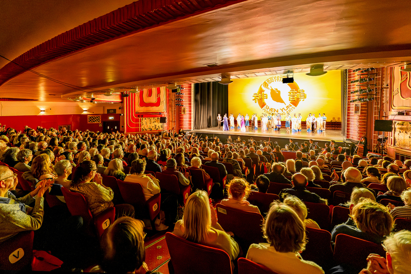 神韻英國牛津首場爆滿 國際大獎得主稱奇