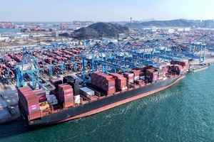 對等關稅新政下 中國出口商人如同巨石壓頂