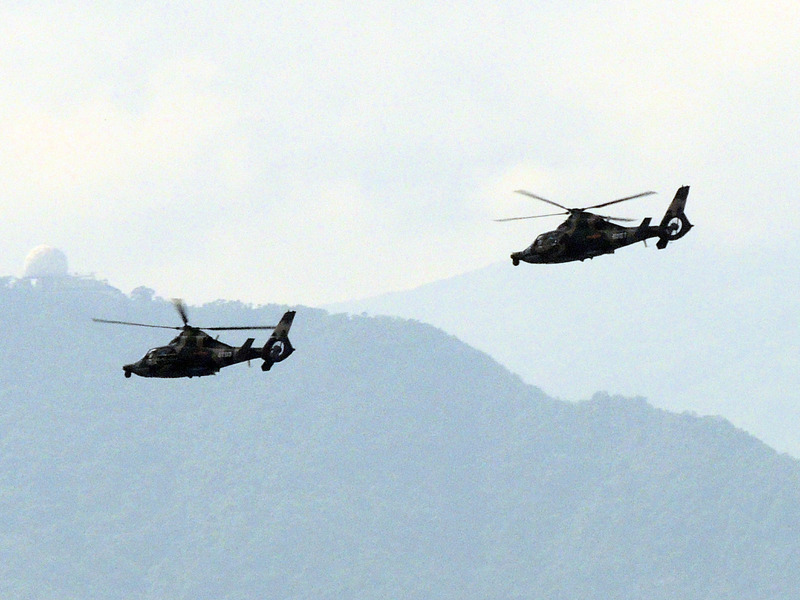 中共駐港部隊直升機失事 死傷不明