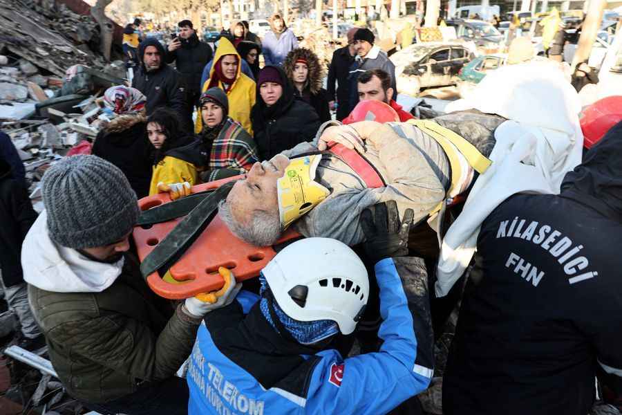 土耳其敘利亞強震逾萬人死亡 數十國助搜救